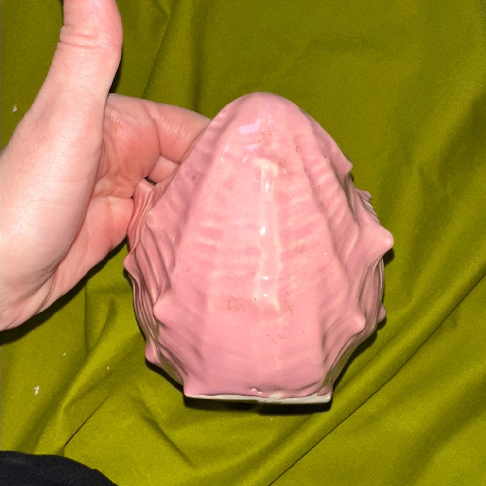 Midcentury Pink Ceramic Shell Bowl or Planter - Picture 8 of 10